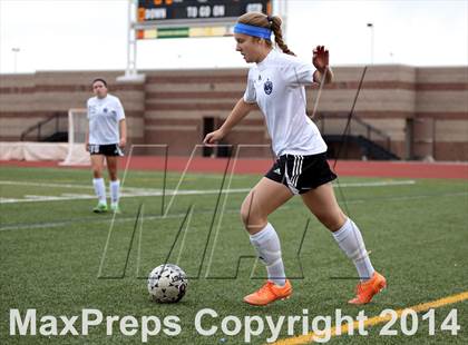 Thumbnail 2 in Grandview vs. Regis Jesuit (CHSAA 5A Playoff First Round) photogallery.