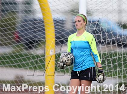 Thumbnail 3 in Grandview vs. Regis Jesuit (CHSAA 5A Playoff First Round) photogallery.