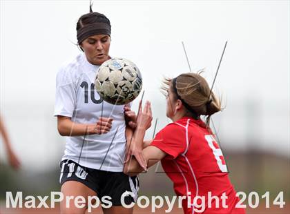 Thumbnail 1 in Grandview vs. Regis Jesuit (CHSAA 5A Playoff First Round) photogallery.