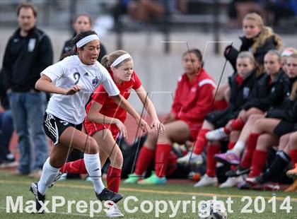 Thumbnail 1 in Grandview vs. Regis Jesuit (CHSAA 5A Playoff First Round) photogallery.