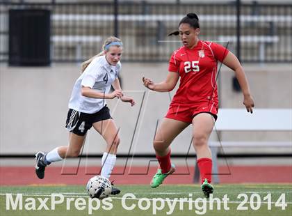 Thumbnail 3 in Grandview vs. Regis Jesuit (CHSAA 5A Playoff First Round) photogallery.