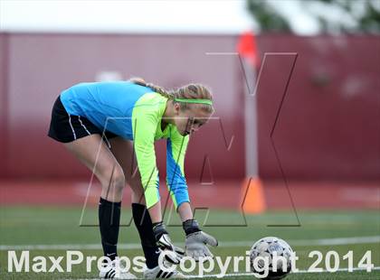 Thumbnail 3 in Grandview vs. Regis Jesuit (CHSAA 5A Playoff First Round) photogallery.