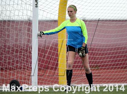Thumbnail 3 in Grandview vs. Regis Jesuit (CHSAA 5A Playoff First Round) photogallery.