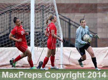 Thumbnail 1 in Grandview vs. Regis Jesuit (CHSAA 5A Playoff First Round) photogallery.