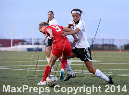 Thumbnail 1 in Grandview vs. Regis Jesuit (CHSAA 5A Playoff First Round) photogallery.
