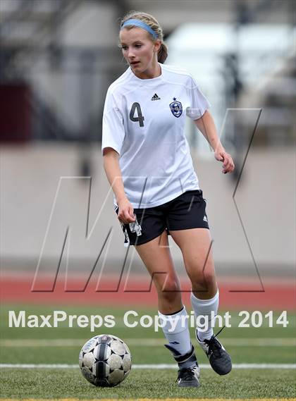 Thumbnail 2 in Grandview vs. Regis Jesuit (CHSAA 5A Playoff First Round) photogallery.