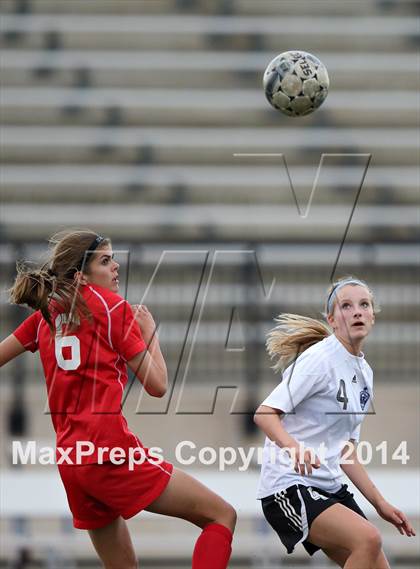 Thumbnail 2 in Grandview vs. Regis Jesuit (CHSAA 5A Playoff First Round) photogallery.