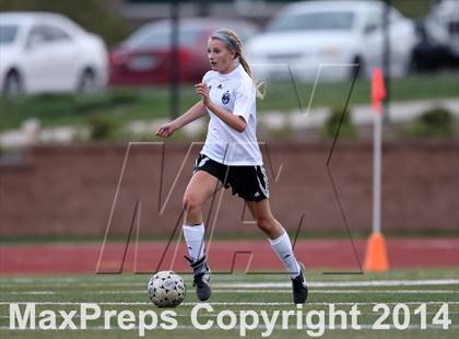 Thumbnail 1 in Grandview vs. Regis Jesuit (CHSAA 5A Playoff First Round) photogallery.
