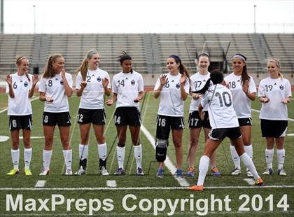 Thumbnail 3 in Grandview vs. Regis Jesuit (CHSAA 5A Playoff First Round) photogallery.