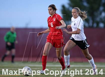Thumbnail 1 in Grandview vs. Regis Jesuit (CHSAA 5A Playoff First Round) photogallery.