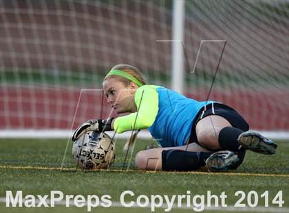 Thumbnail 1 in Grandview vs. Regis Jesuit (CHSAA 5A Playoff First Round) photogallery.