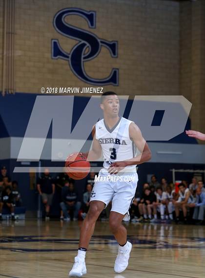 Thumbnail 2 in Foothills Christian vs Sierra Canyon (CIF Open Division Regional 1st Round) photogallery.