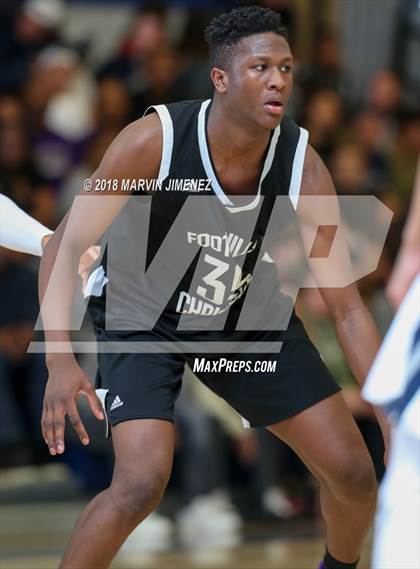 Thumbnail 3 in Foothills Christian vs Sierra Canyon (CIF Open Division Regional 1st Round) photogallery.