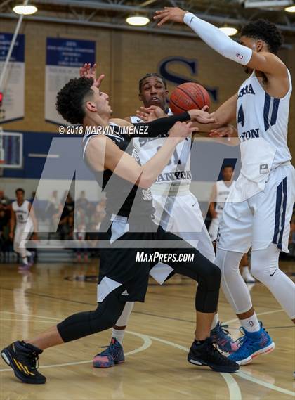Thumbnail 3 in Foothills Christian vs Sierra Canyon (CIF Open Division Regional 1st Round) photogallery.
