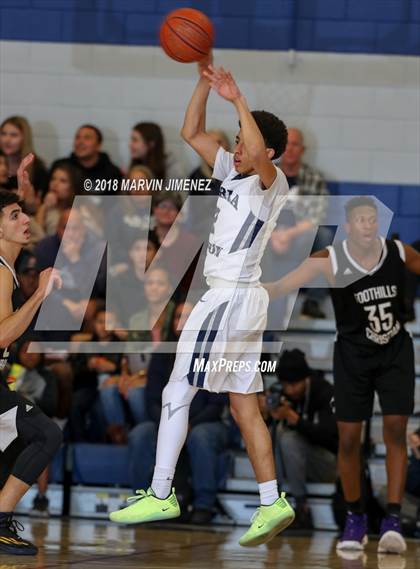 Thumbnail 2 in Foothills Christian vs Sierra Canyon (CIF Open Division Regional 1st Round) photogallery.
