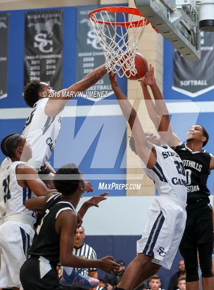 Thumbnail 2 in Foothills Christian vs Sierra Canyon (CIF Open Division Regional 1st Round) photogallery.