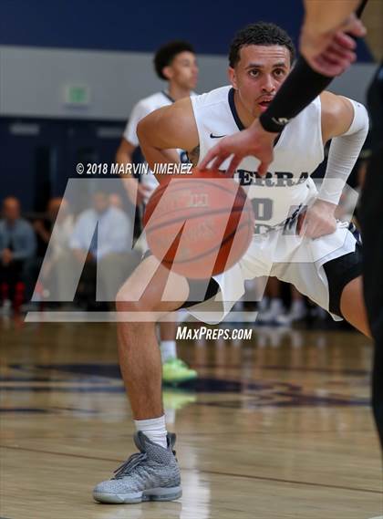 Thumbnail 3 in Foothills Christian vs Sierra Canyon (CIF Open Division Regional 1st Round) photogallery.