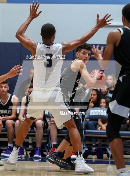 Thumbnail 2 in Foothills Christian vs Sierra Canyon (CIF Open Division Regional 1st Round) photogallery.