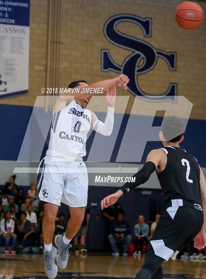 Thumbnail 1 in Foothills Christian vs Sierra Canyon (CIF Open Division Regional 1st Round) photogallery.