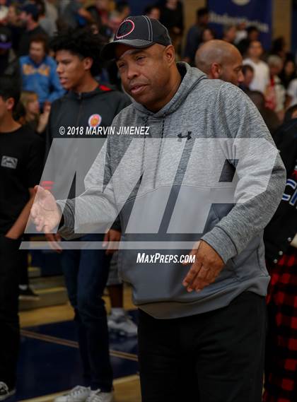Thumbnail 2 in Foothills Christian vs Sierra Canyon (CIF Open Division Regional 1st Round) photogallery.