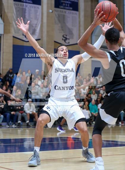 Thumbnail 1 in Foothills Christian vs Sierra Canyon (CIF Open Division Regional 1st Round) photogallery.