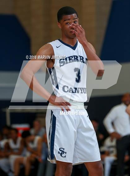 Thumbnail 3 in Foothills Christian vs Sierra Canyon (CIF Open Division Regional 1st Round) photogallery.