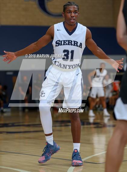 Thumbnail 2 in Foothills Christian vs Sierra Canyon (CIF Open Division Regional 1st Round) photogallery.