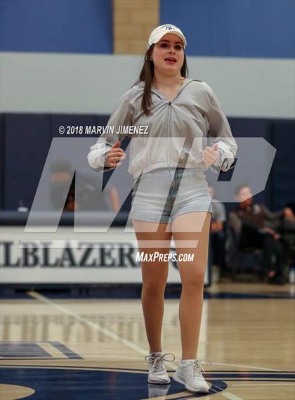 Thumbnail 1 in Foothills Christian vs Sierra Canyon (CIF Open Division Regional 1st Round) photogallery.