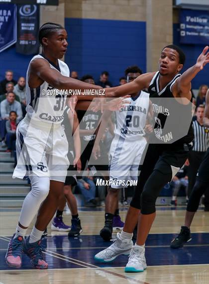 Thumbnail 1 in Foothills Christian vs Sierra Canyon (CIF Open Division Regional 1st Round) photogallery.