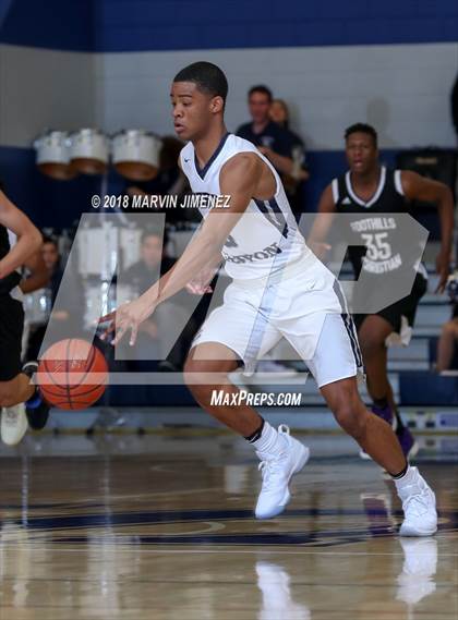 Thumbnail 1 in Foothills Christian vs Sierra Canyon (CIF Open Division Regional 1st Round) photogallery.