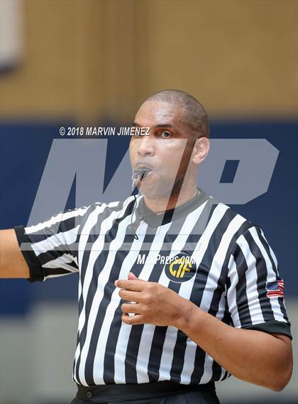 Thumbnail 1 in Foothills Christian vs Sierra Canyon (CIF Open Division Regional 1st Round) photogallery.