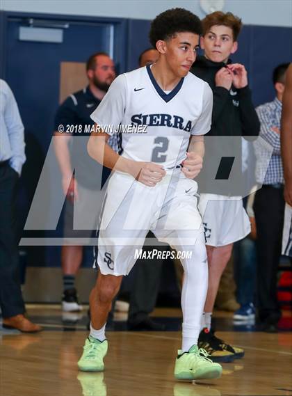 Thumbnail 1 in Foothills Christian vs Sierra Canyon (CIF Open Division Regional 1st Round) photogallery.