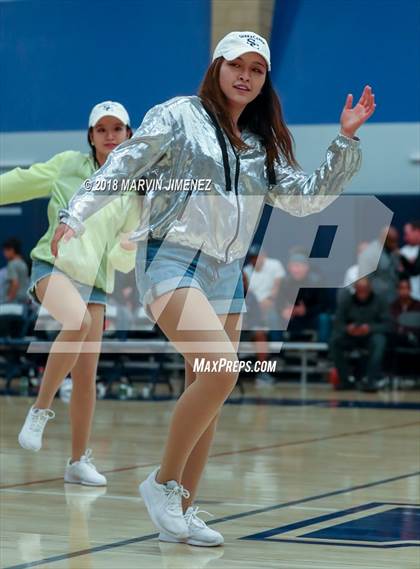 Thumbnail 1 in Foothills Christian vs Sierra Canyon (CIF Open Division Regional 1st Round) photogallery.