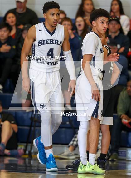 Thumbnail 3 in Foothills Christian vs Sierra Canyon (CIF Open Division Regional 1st Round) photogallery.