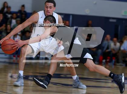 Thumbnail 1 in Foothills Christian vs Sierra Canyon (CIF Open Division Regional 1st Round) photogallery.