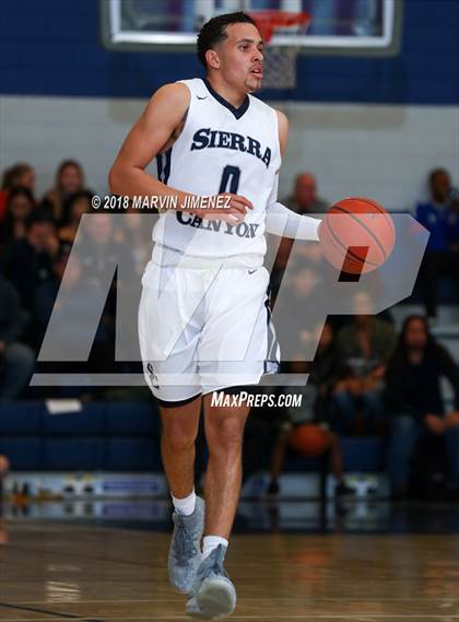Thumbnail 3 in Foothills Christian vs Sierra Canyon (CIF Open Division Regional 1st Round) photogallery.