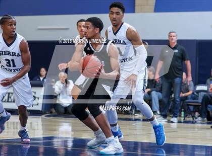 Thumbnail 2 in Foothills Christian vs Sierra Canyon (CIF Open Division Regional 1st Round) photogallery.