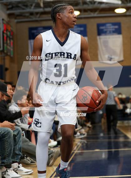 Thumbnail 3 in Foothills Christian vs Sierra Canyon (CIF Open Division Regional 1st Round) photogallery.