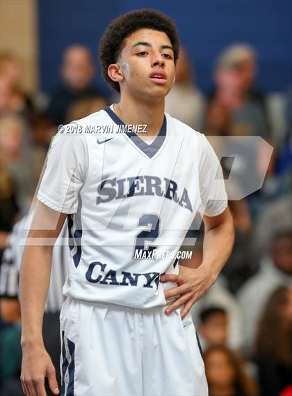 Thumbnail 1 in Foothills Christian vs Sierra Canyon (CIF Open Division Regional 1st Round) photogallery.