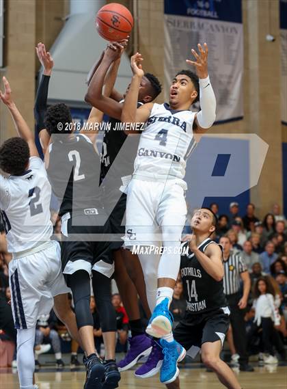 Thumbnail 3 in Foothills Christian vs Sierra Canyon (CIF Open Division Regional 1st Round) photogallery.