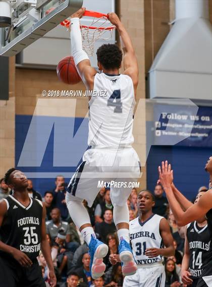 Thumbnail 2 in Foothills Christian vs Sierra Canyon (CIF Open Division Regional 1st Round) photogallery.