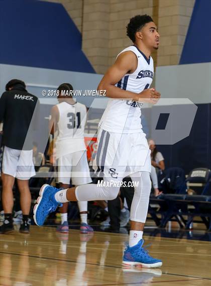 Thumbnail 2 in Foothills Christian vs Sierra Canyon (CIF Open Division Regional 1st Round) photogallery.