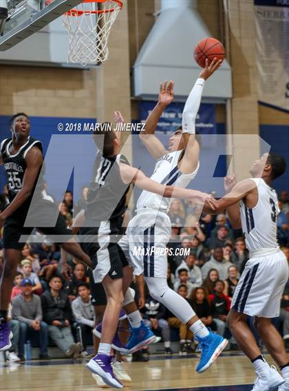 Thumbnail 2 in Foothills Christian vs Sierra Canyon (CIF Open Division Regional 1st Round) photogallery.