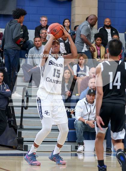 Thumbnail 1 in Foothills Christian vs Sierra Canyon (CIF Open Division Regional 1st Round) photogallery.