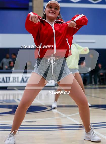 Thumbnail 3 in Foothills Christian vs Sierra Canyon (CIF Open Division Regional 1st Round) photogallery.