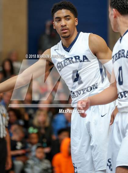 Thumbnail 2 in Foothills Christian vs Sierra Canyon (CIF Open Division Regional 1st Round) photogallery.