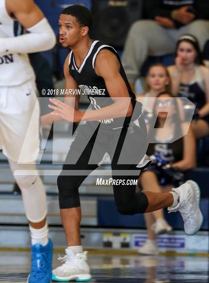 Thumbnail 3 in Foothills Christian vs Sierra Canyon (CIF Open Division Regional 1st Round) photogallery.