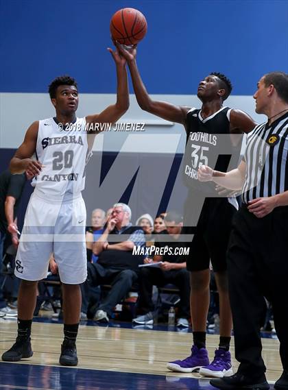 Thumbnail 2 in Foothills Christian vs Sierra Canyon (CIF Open Division Regional 1st Round) photogallery.