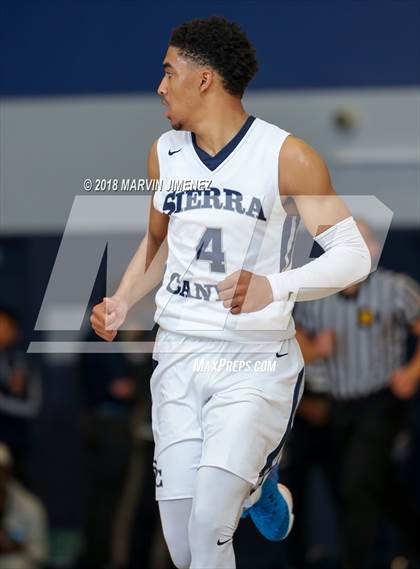 Thumbnail 1 in Foothills Christian vs Sierra Canyon (CIF Open Division Regional 1st Round) photogallery.