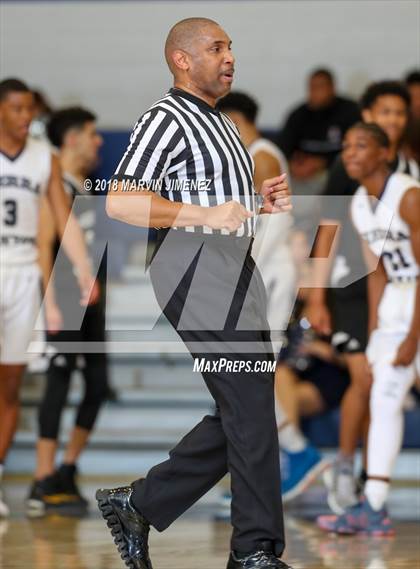 Thumbnail 3 in Foothills Christian vs Sierra Canyon (CIF Open Division Regional 1st Round) photogallery.